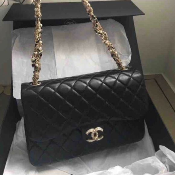 100AUTH CHANEL Pearls Black Calf Reissue Flap Bag - Picture 2 of 11